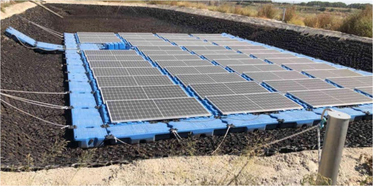 Una solución eficaz para cubrir las balsas de purines de forma sostenible es el cubrimiento de las mismas con un sistema fotovoltaico flotante, según los resultados de un prototipo piloto.