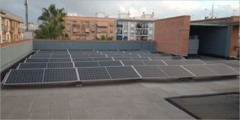 La sede judicial de Carlet instala 61 paneles fotovolaticos que ahorrarán el 25% de energía al edificio