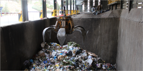 El complejo ambiental Costa del Sol apuesta por la autosuficiencia energética con una planta solar