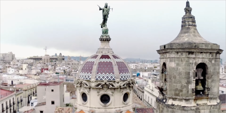 Imagen de la Basílica de la Mercè situada en El Prat de Llobregat, Barcelona.