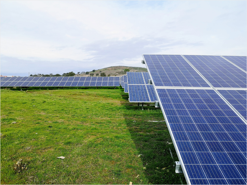 Foto de archivo de placas solares.