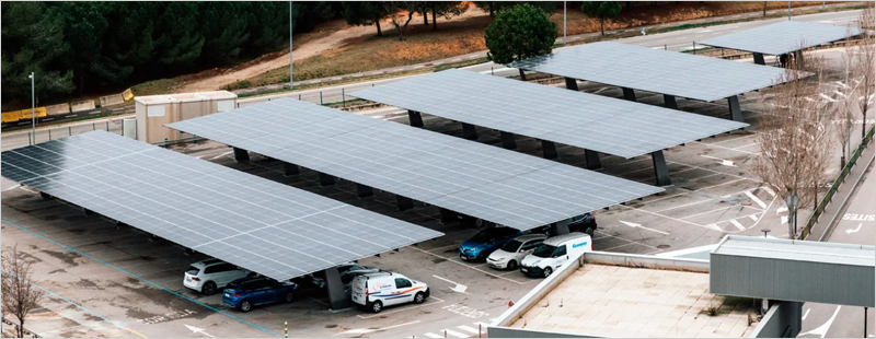 Marquesinas fotovoltaicas en Gáldar.