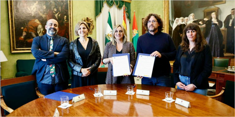 Firma entre el Ayuntamiento de Granada y la OTC-OSCE.