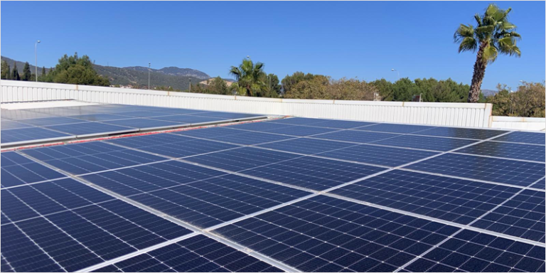 Paneles solares en Palma.