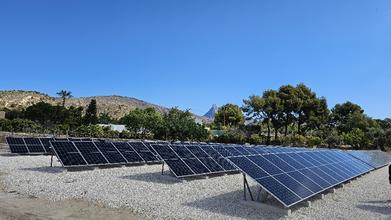 Planta fotovoltaica en la comunidad de regantes de Villajoyosa. 