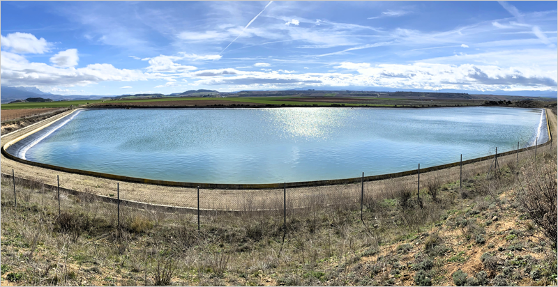 Regadíos en el río Najerilla en La Rioja.