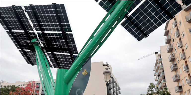 Árboles solares en Valencia.