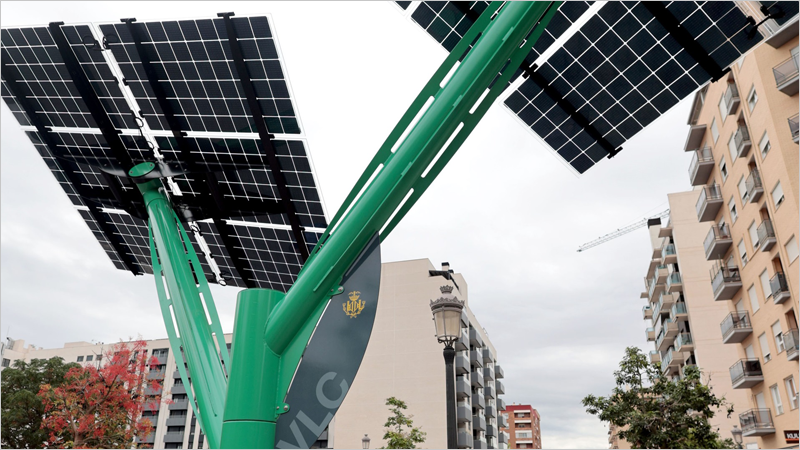 Árboles solares en Valencia.