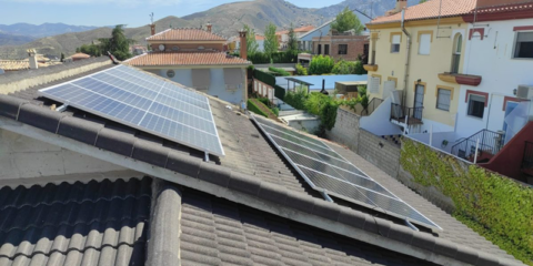 Nuevas bonificaciones en impuestos locales para promover la instalación de paneles solares en Monachil