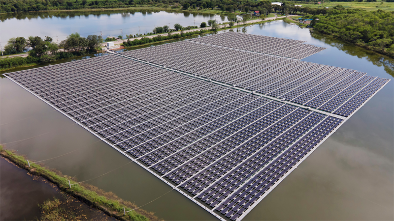 Planta fotovoltaica flotante.