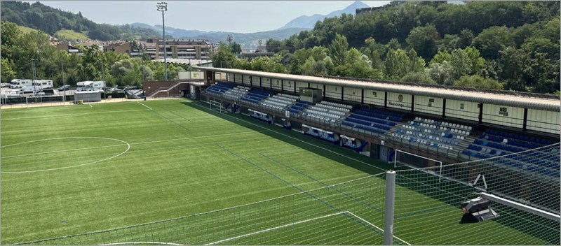 Campo de fútbol municipal Loinatz.