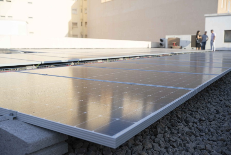 Instalación fotovoltaica de la Biblioteca Municipal de Almería.