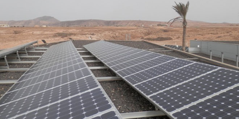 Instalación fotovoltaica en Fuerteventura.