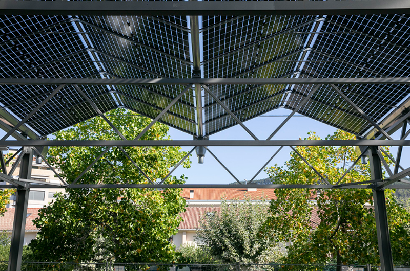 pérgola fotovoltaica