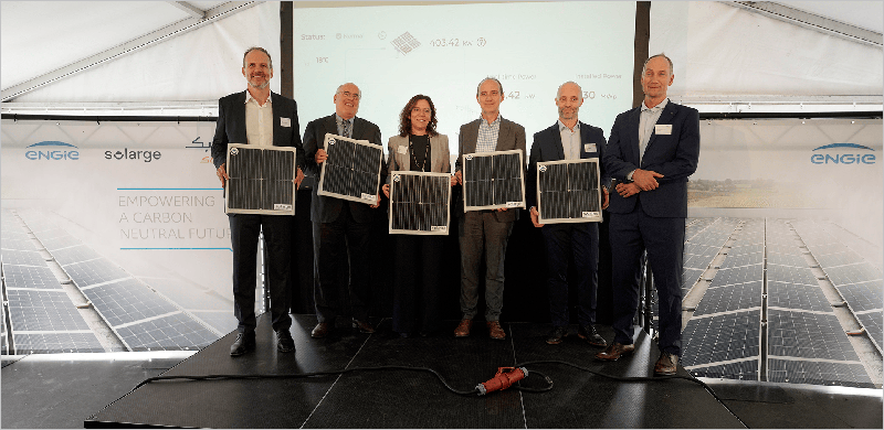 Paneles solares de la planta fotovoltaica en las instalaciones de SABIC en Genk.