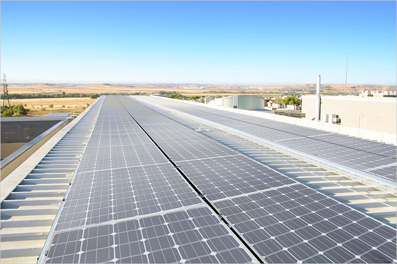 Planta fotovoltaica en el Hospital Universitario de Torrejón.