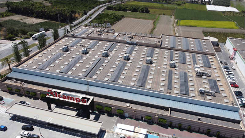 Cubierta fotovoltaica del hipermercado de Motril (Granada).