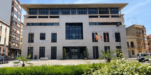 Luz verde a la cesión de cubiertas de tres edificios municipales para la comunidad energética de Burriana