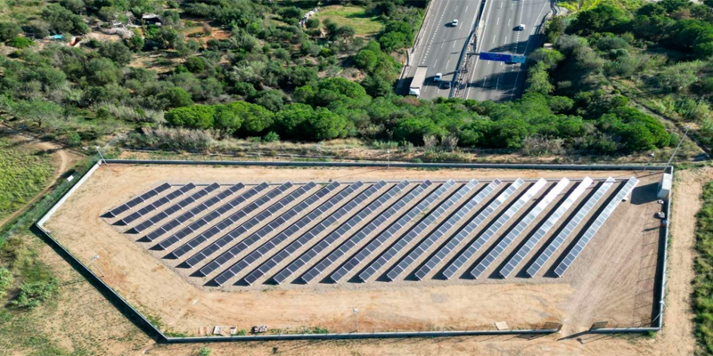 Instalación de plantas solares fotovoltaicas para una red viaria autosuficiente en Cataluña